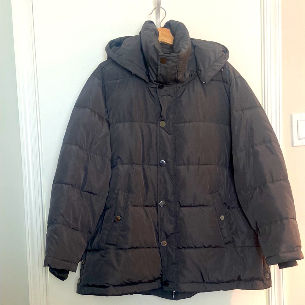 EUC Universal Standard Grey Everest Puffer Jacket with Hood